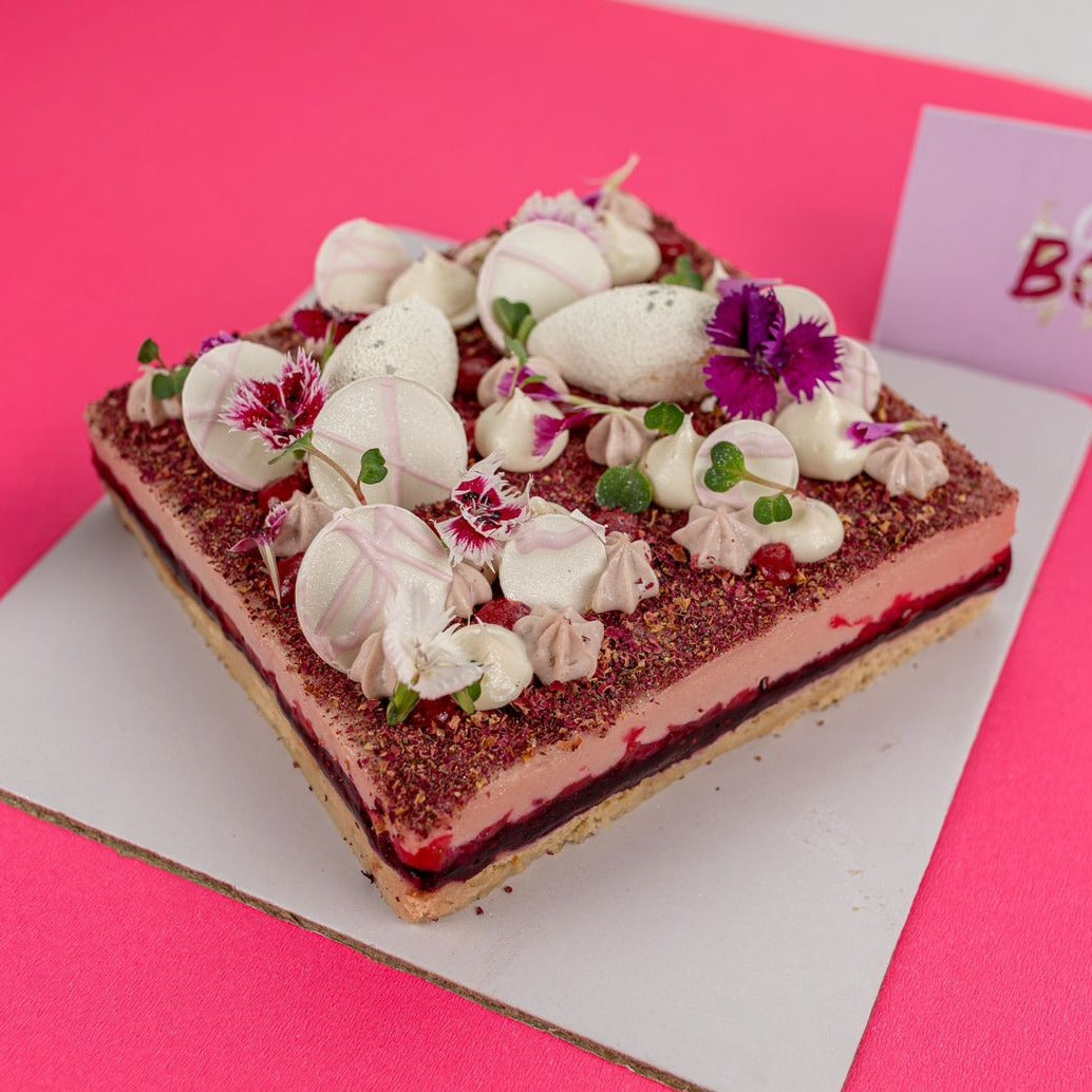 Mary Poppins Cake - Egg Free